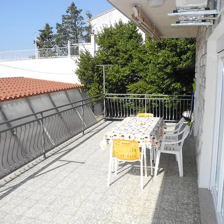 Apartment In 26737
