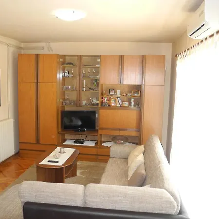 Apartment In 26737