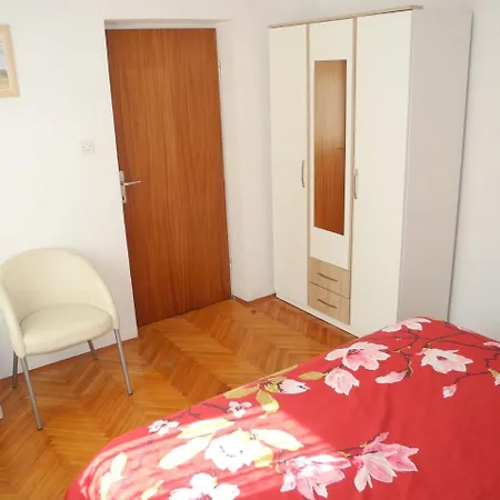 Apartment In 26737